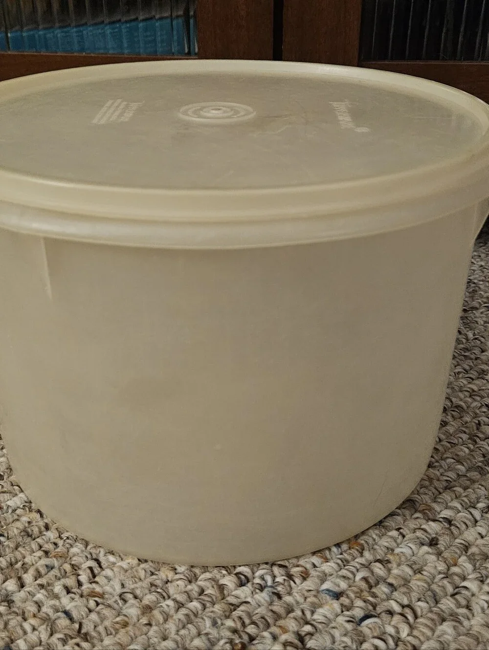 Tupperware Econo Canister 267-3